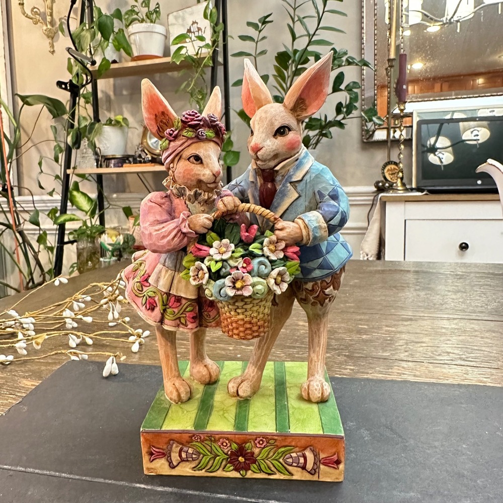 Jim Shore 2006 Heartwood Creek Vintage HAPPY TOGETHER Bunny Couple w/Basket